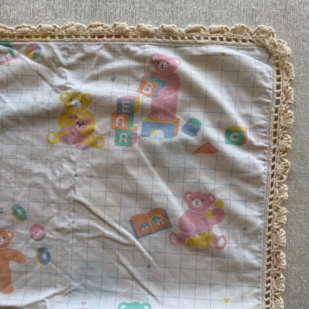 Vintage Reversible Baby Blanket Teddy Bears Crochet Lace Trim 48